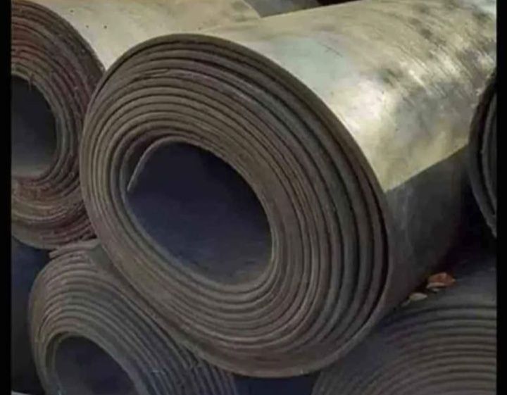 Vând preș pentru animale banda cauciucata arce dimensiune dela 80.90.1