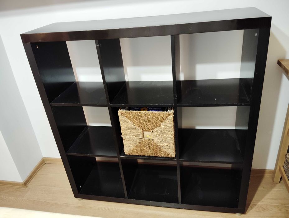 Черен рафт с 9 отделения, с кутията