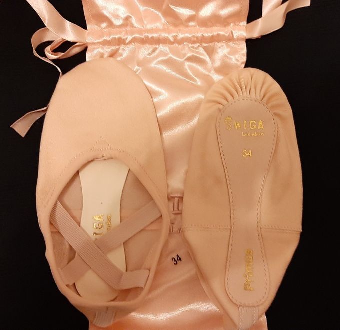 Балетки новые, обувь для танцев, балета от бренда Swiga, 34 размер.