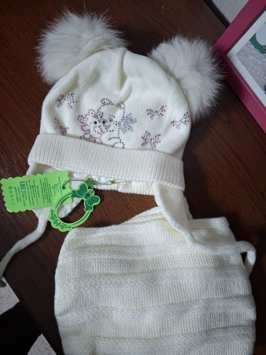 Зимняя Шапка с шарфом на 2 года. Турция