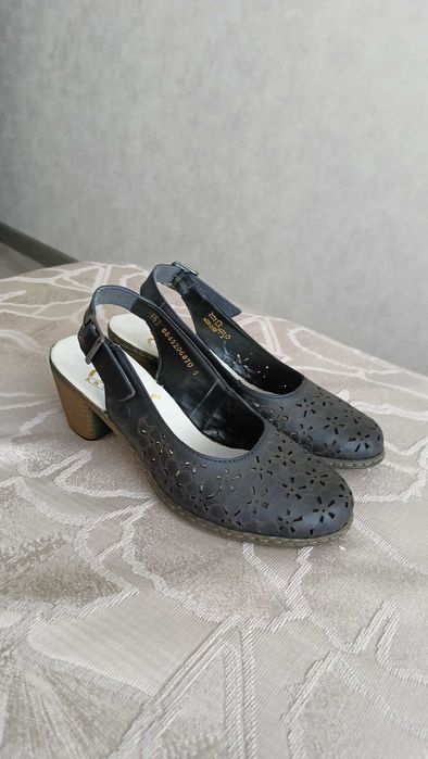 Продам босоножки, 36 размер