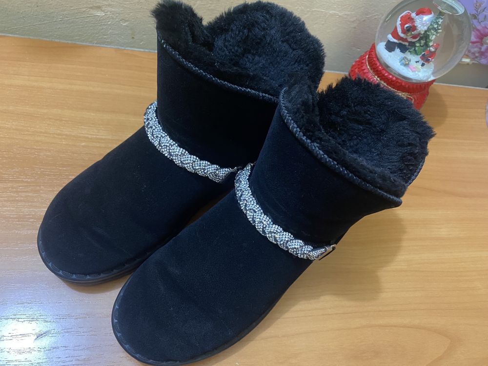 Зимние угги теплые