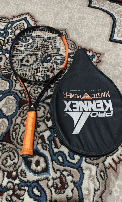 Tennis raketkasi