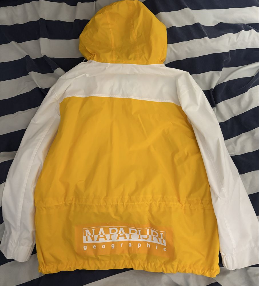 Яке napapijri ново