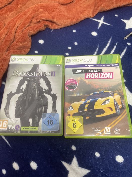 Vand 1 joc si un desen animat in stare buna