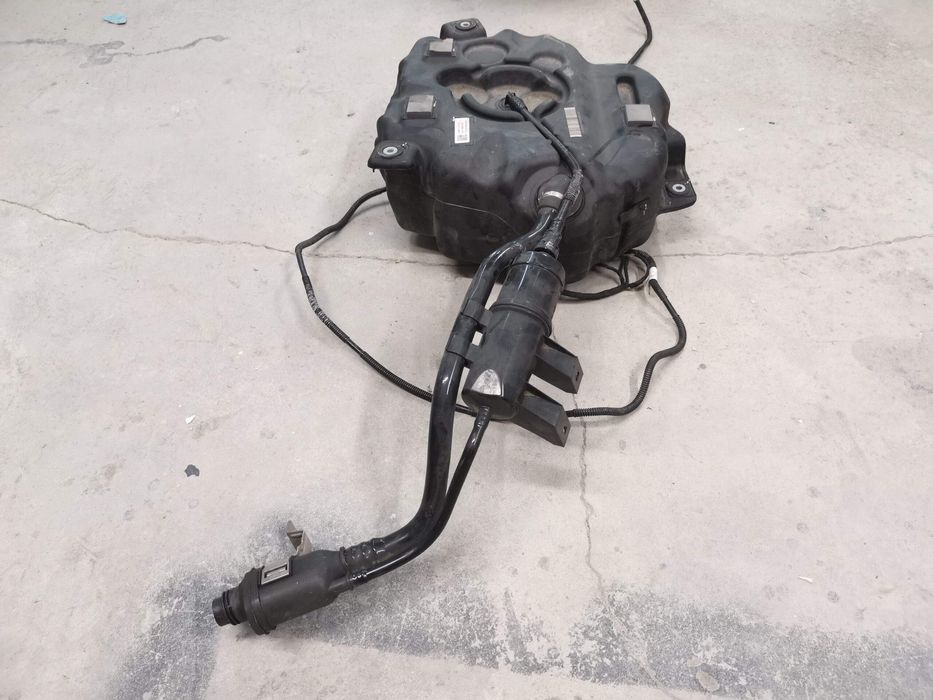 Резервоар AdBlue БМВ Серия 7 / BMW Seria 7 G11/G12 [ - ] Оригинален, В