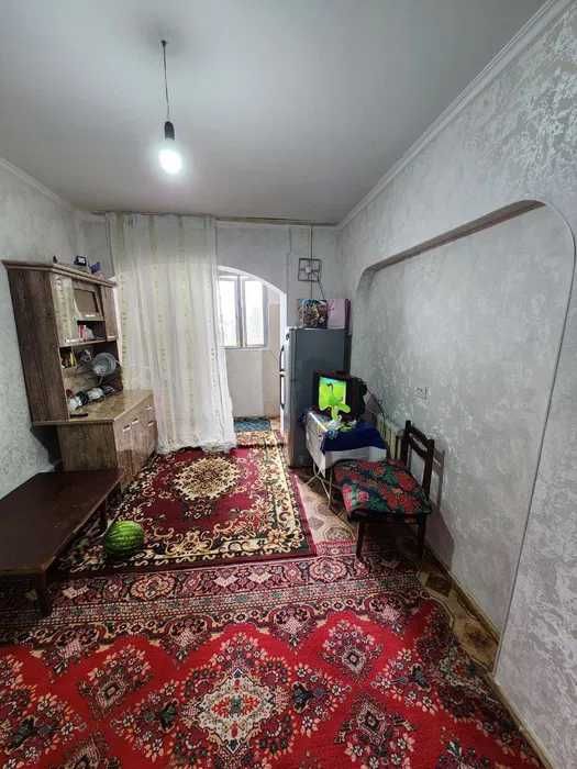 Продаётся квартира 1/2/4 в Мирзо Улугбекском районе Карасу 6
