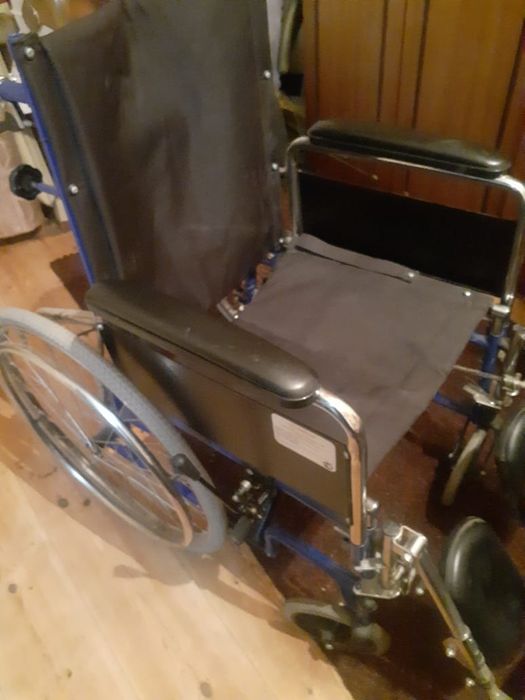 Инвалидная коляска