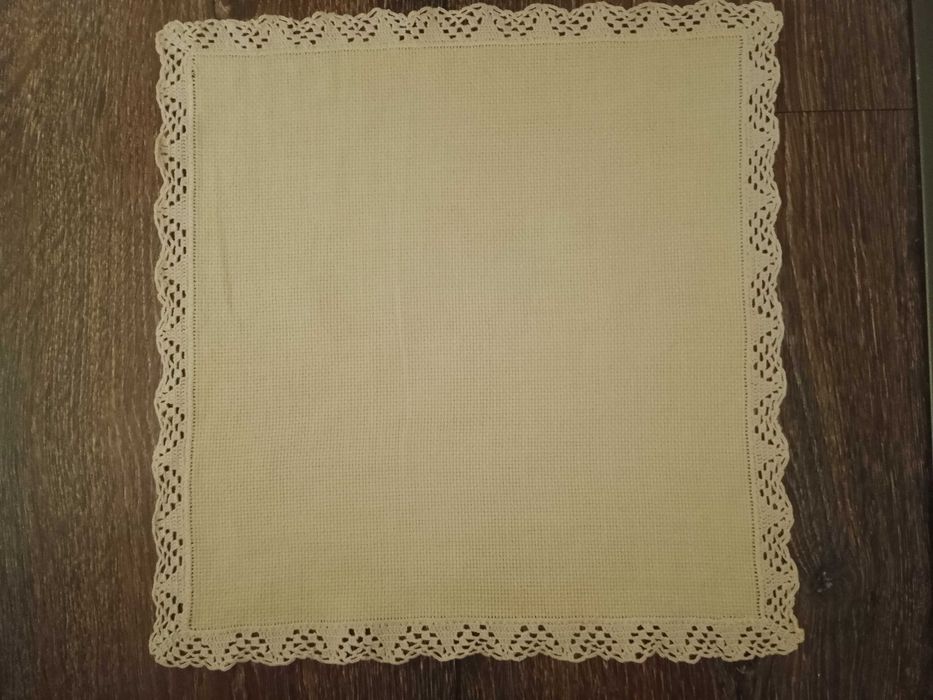 Покривки и карета за маса