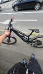 Yt tues bicicleta downhill