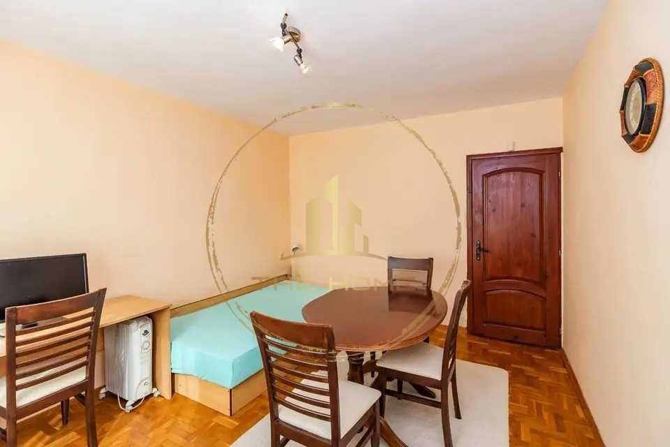 Дава се под наем Къща в Варна, Изгрев - 350 кв.м за 1500 € - Снимка #12