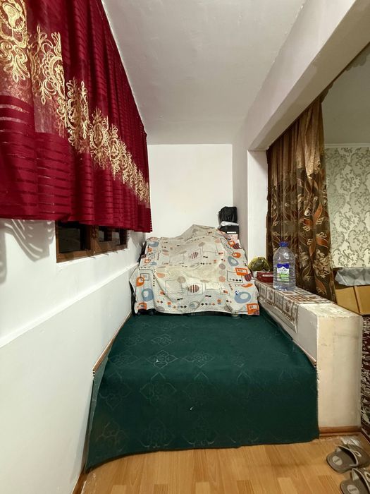 Юнусабод 11.кв 2/4/4 50.кв Срочно квартира МетроЛиня