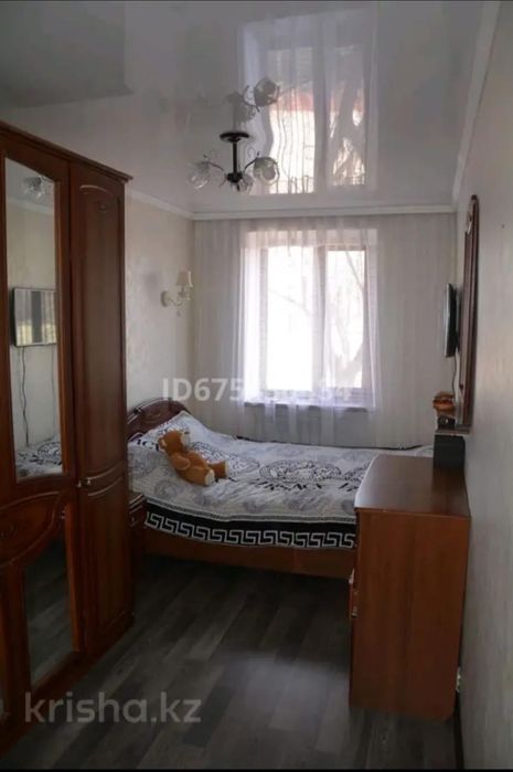 Продам спальний гарнитур