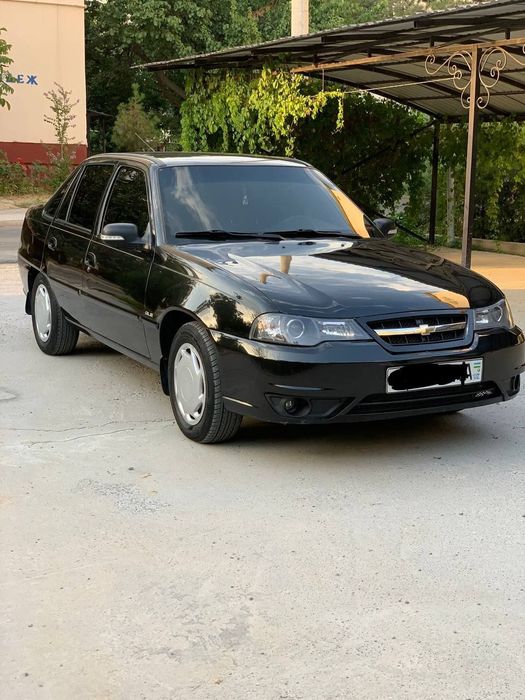 Nexiya 2 qora  2014 yil lux 16