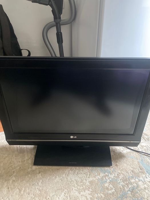 Продам телевизор LG