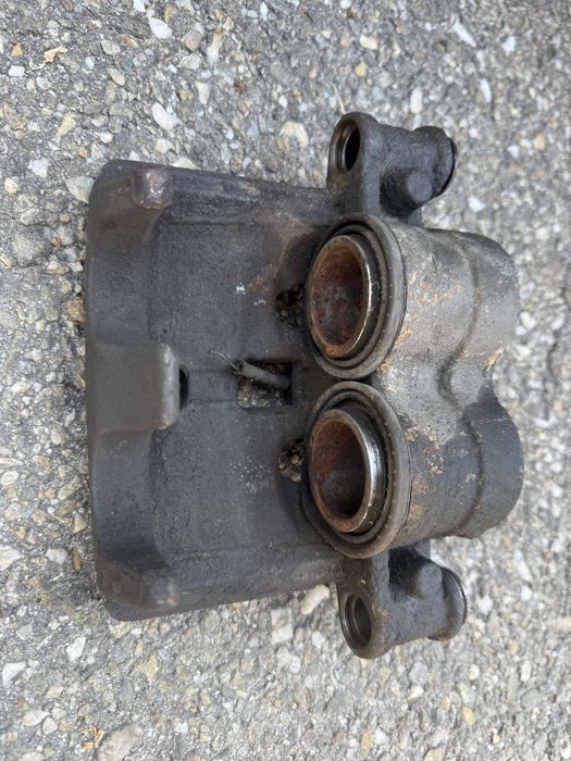 Vand etrier fata  stanga/ dreapta pentru ivwco daily