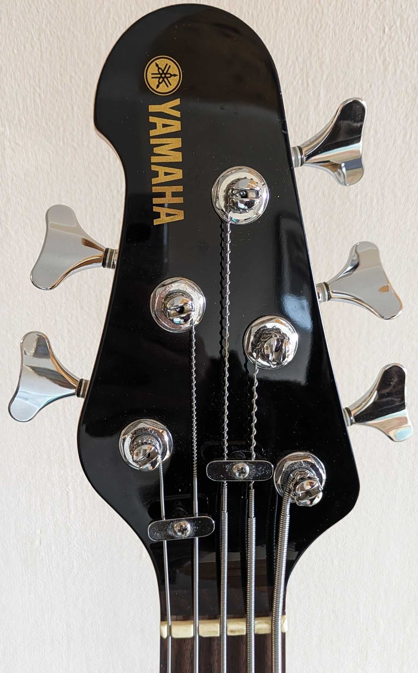 Бас китара Yamaha BB405L 5-string (лява ръка)