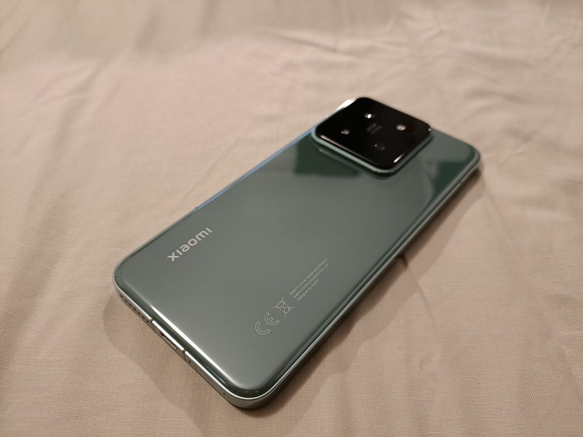 Xiaomi 14 Green 12/512 GB Impecabil
+ Smartwatch Xiaomi Watch 4