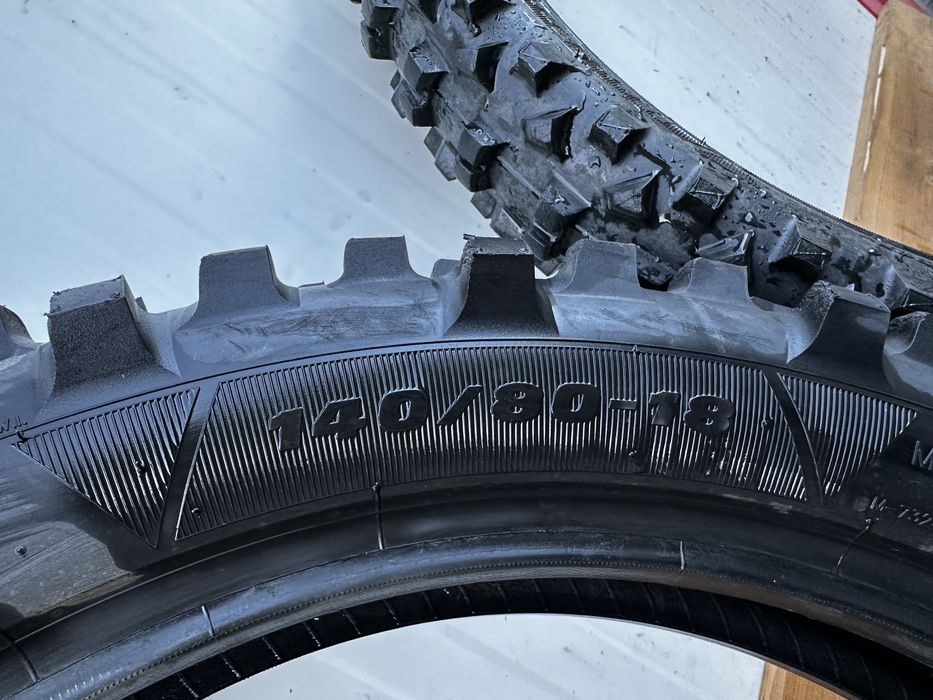 Гуми Максис 140/80-18 & 90/90-21