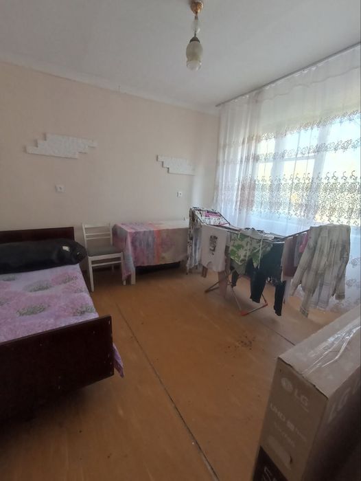 Продается двухкомнатная квартира возле Бектимирского Ровд