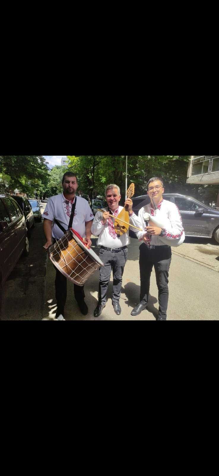 Оркестър ,,Момци" за извеждане на булка и сватби!