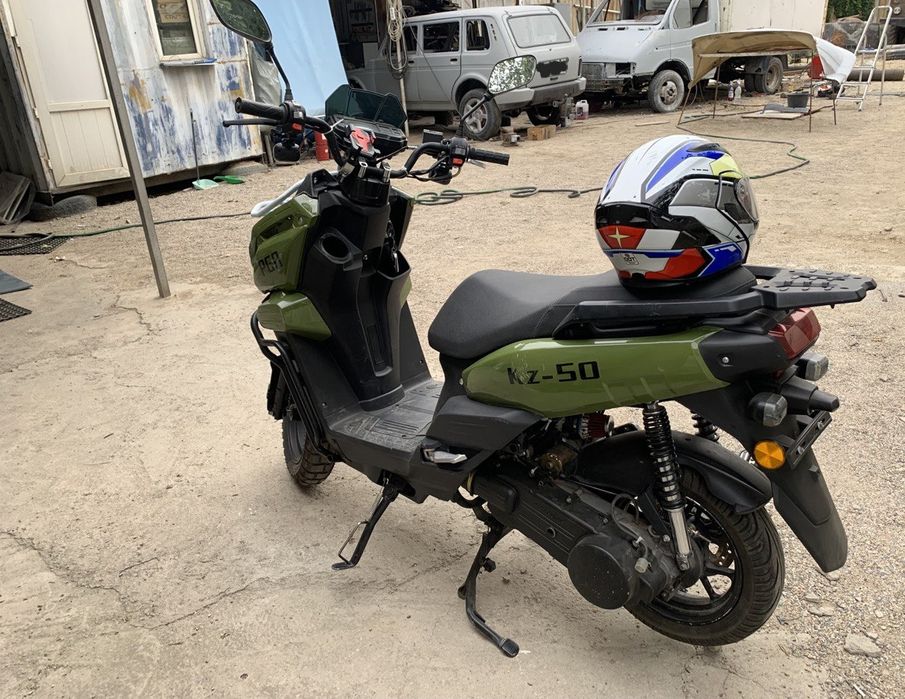 Продам мопед танк 150 куб