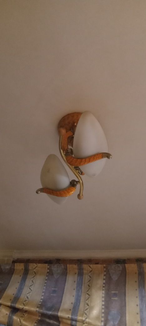 Продам люстру на кухню