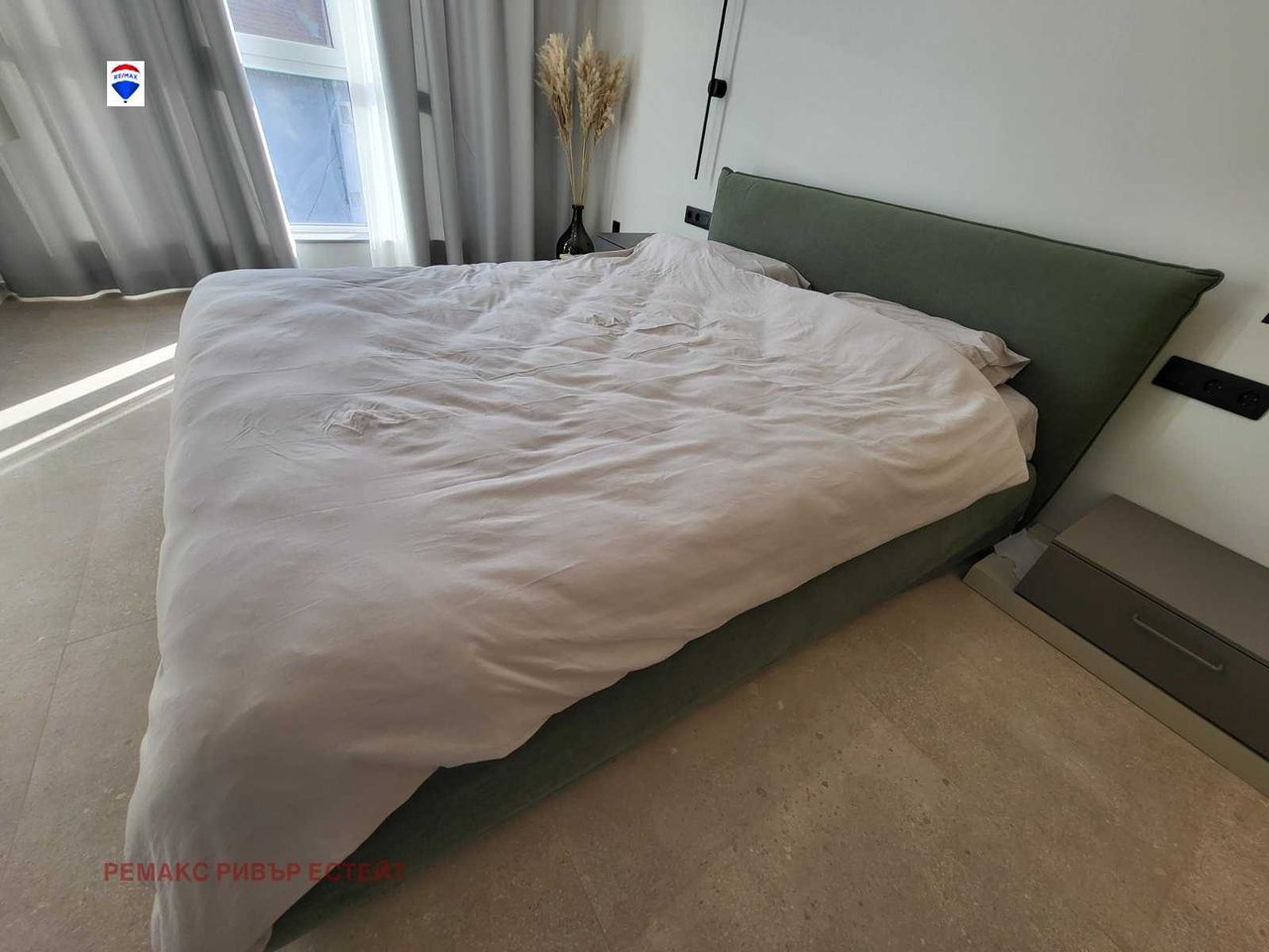 Дава се под наем Двустаен апартамент в Русе, Център - 65 кв.м за 663 € - Снимка #10