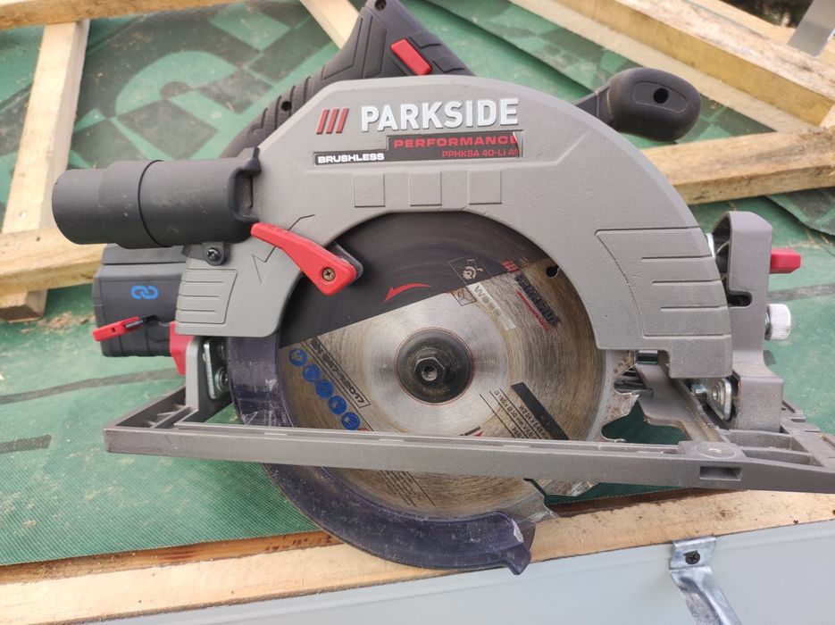 Акумулаторен циркуляр Parkside Performance