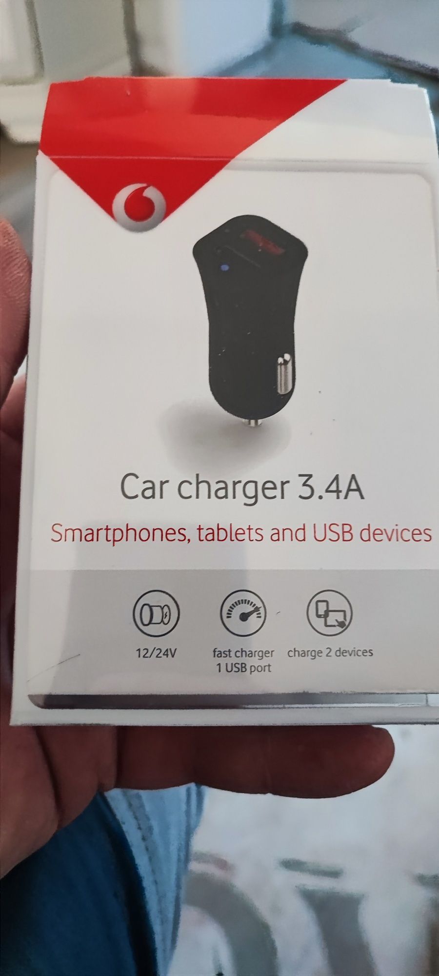 Încărcător auto 12/24v marca Vodafone, cu doua USB 3.4 Ah