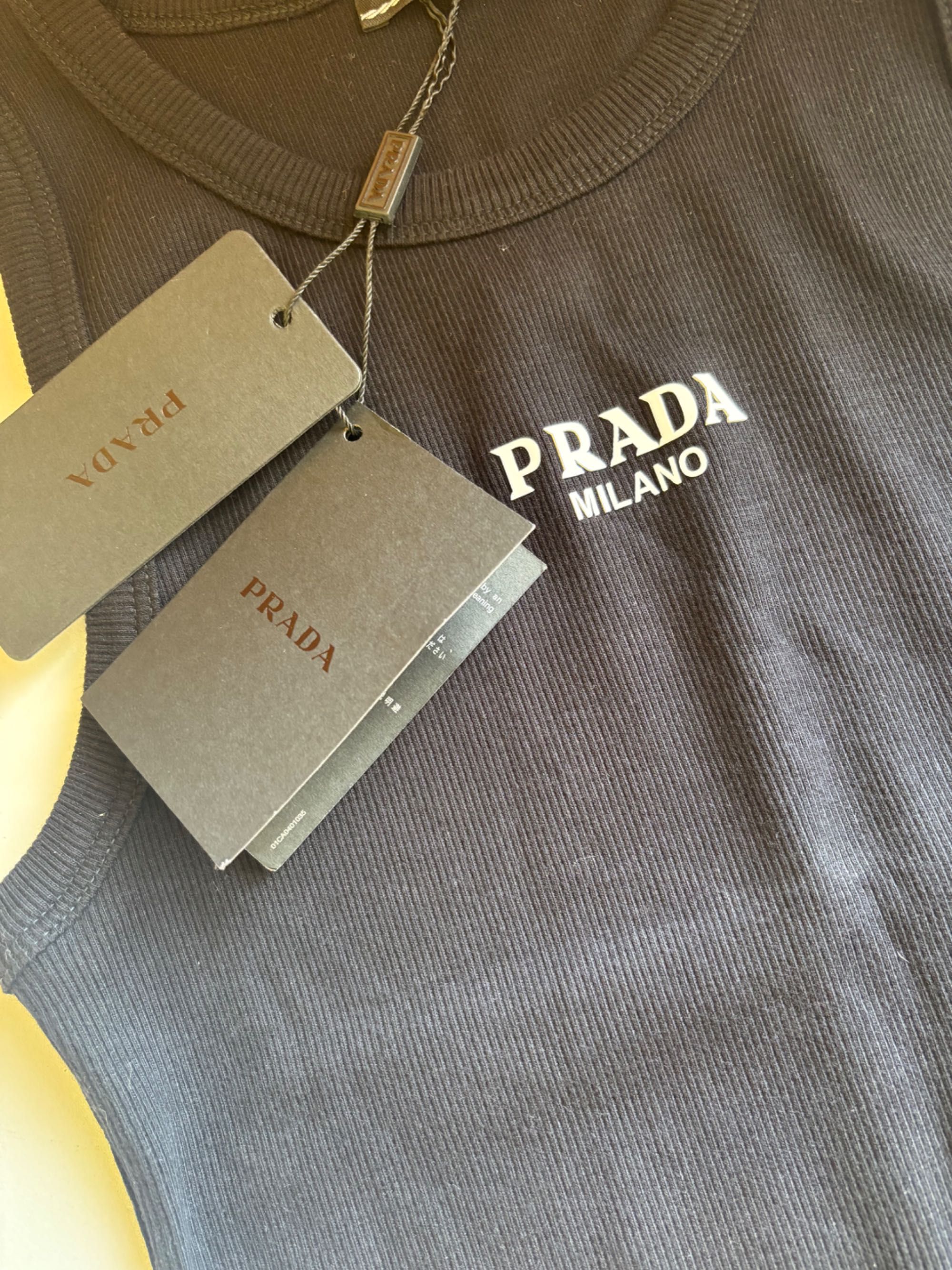 НОВО! Дамски потник PRADA