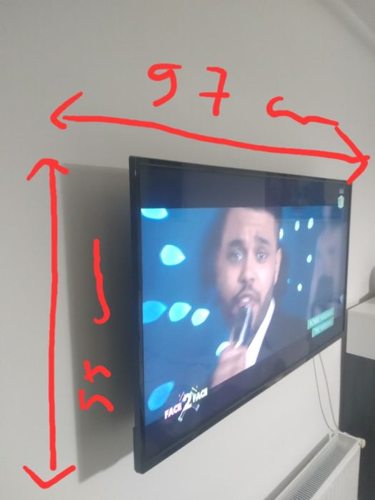 Tv led smart cu telcomanda