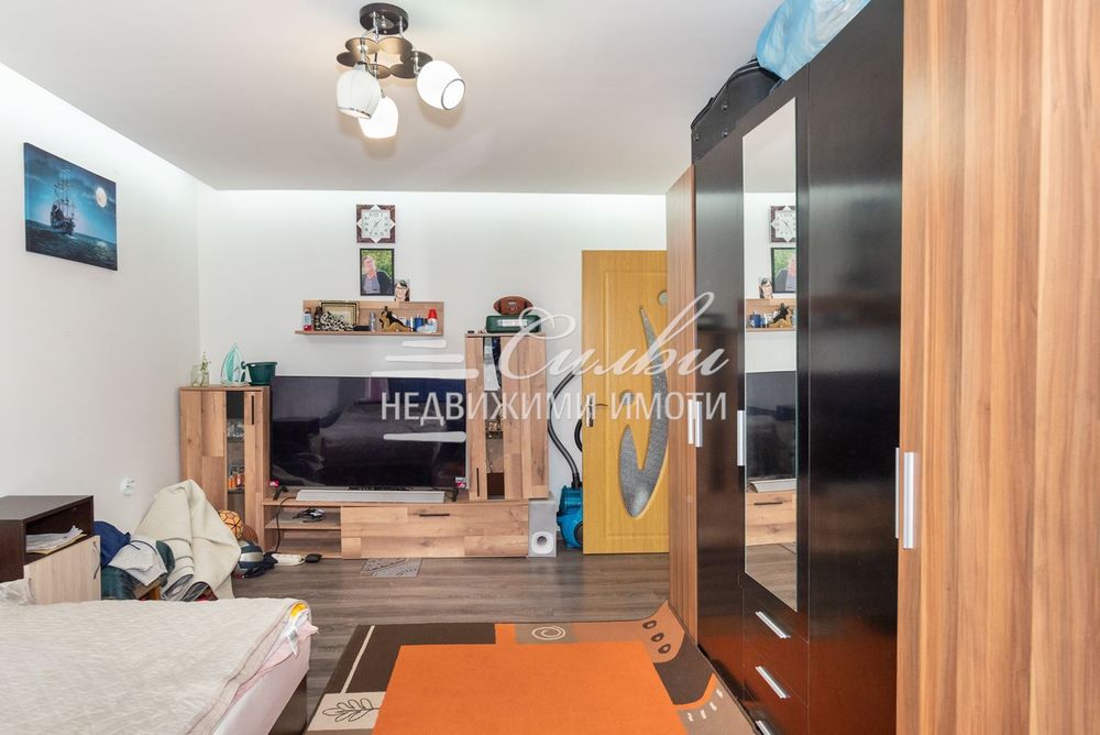 Двустаен ЮЖЕН апартамент - кв. Тракия!