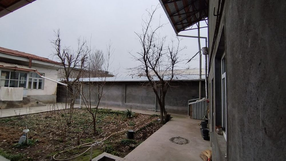 Uy sotiladi hovli sotiladi beshqòrgʻonda