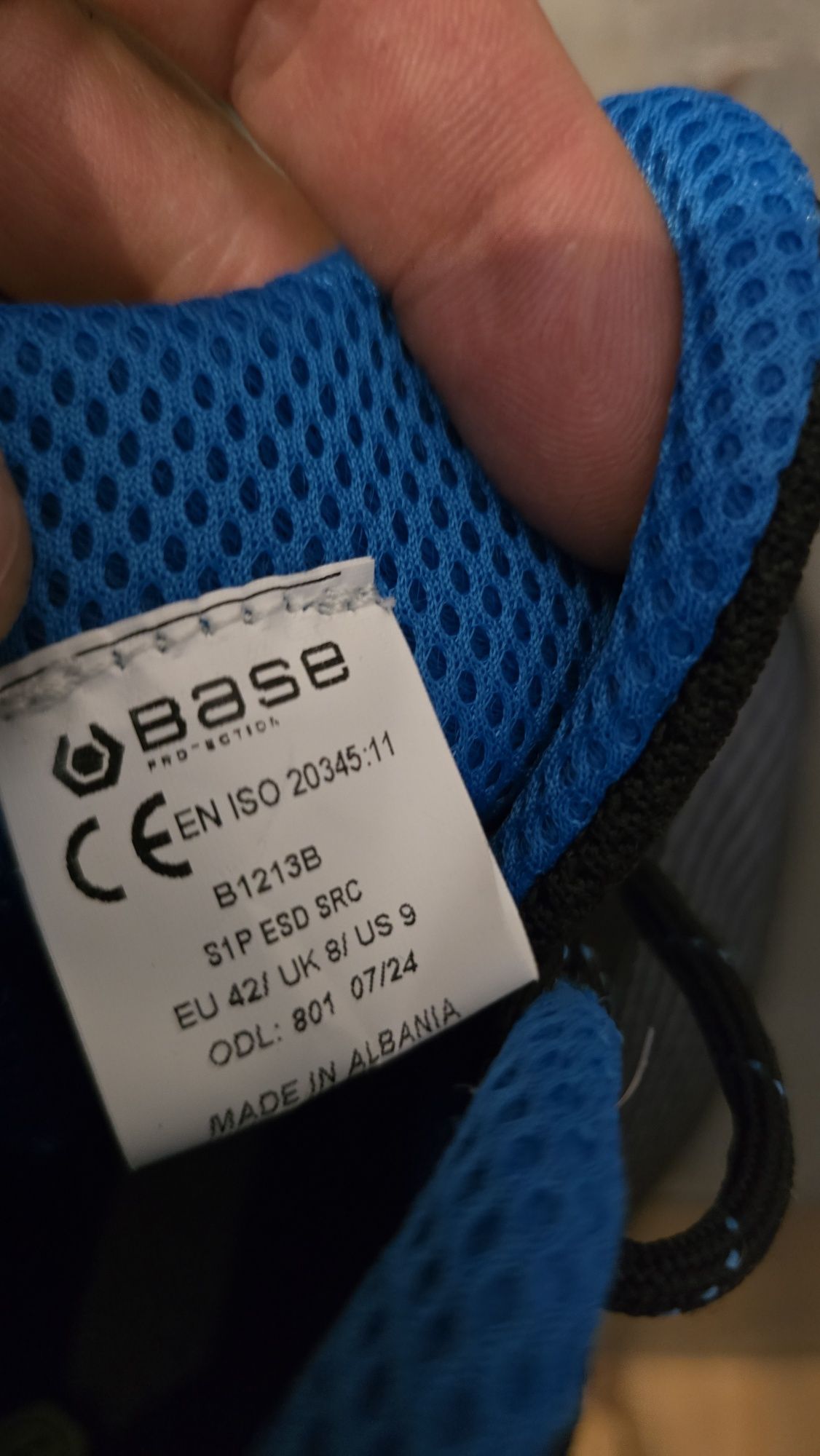 Base ,Elten, Sixton Peack