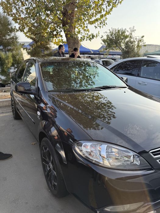 Продам жентра 2014 года механика