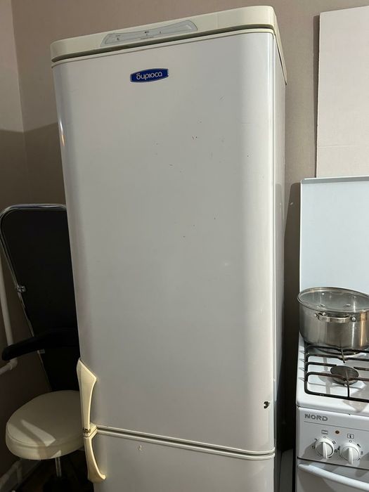 Продам холодильник и газовую плиту