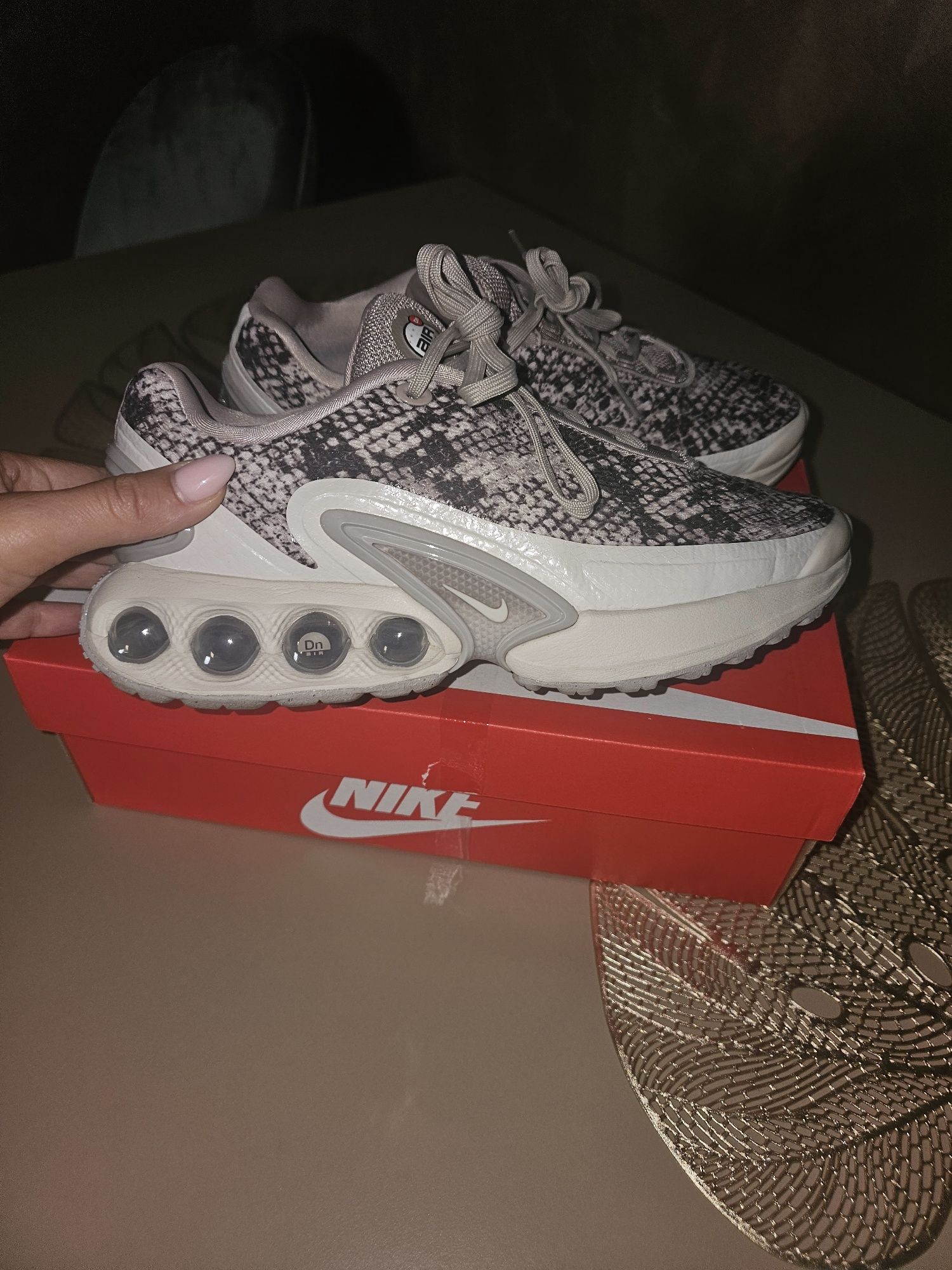 Найк air max DN.