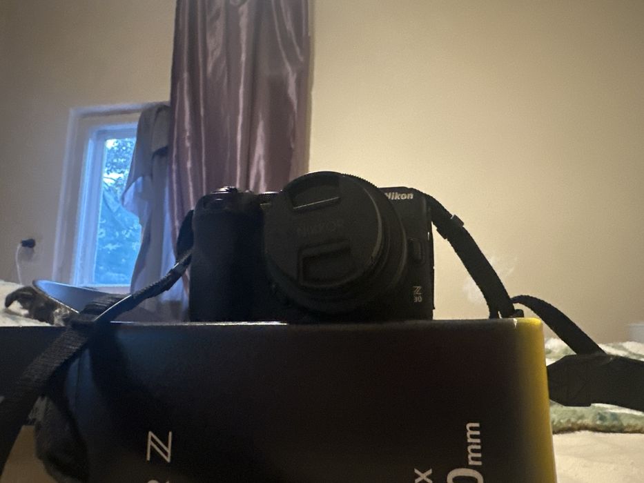 Vand aparat   Foto urgent  cu 2 obiective