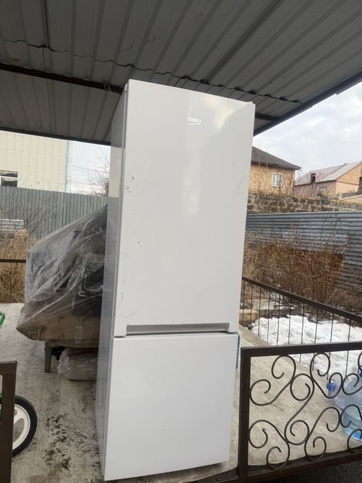 Продаю холодильник Beko