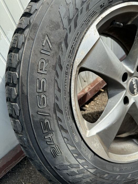 Гуми с шипове и джанти VW Amarok