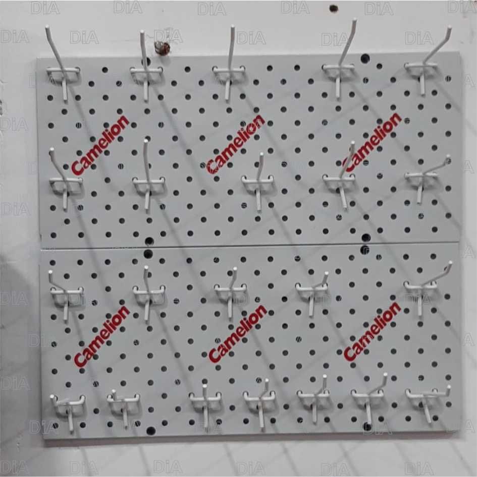 Teshilgan panel, перфопанель, do'konda ilgaklar uchun panel