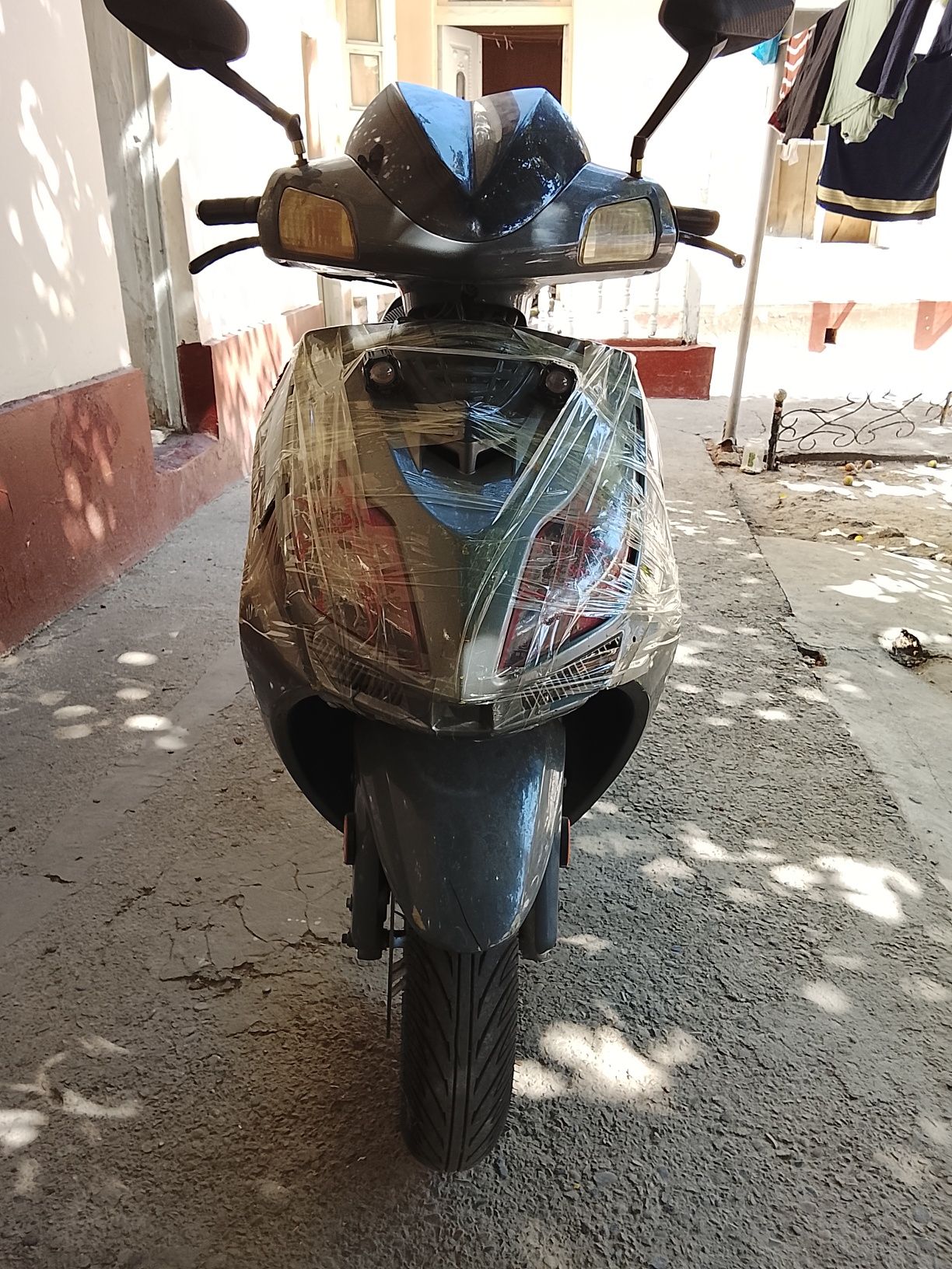 Skuter matori tez sotiladi oladigan odam tel qisin