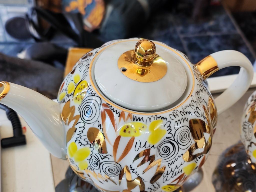 Руски порцелан ЛФЗ чайник,захарница