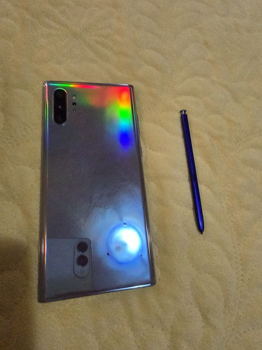 Vând Samsung note 10 plus 12Gb de RAM CU 256 memorie! Ecranul defect