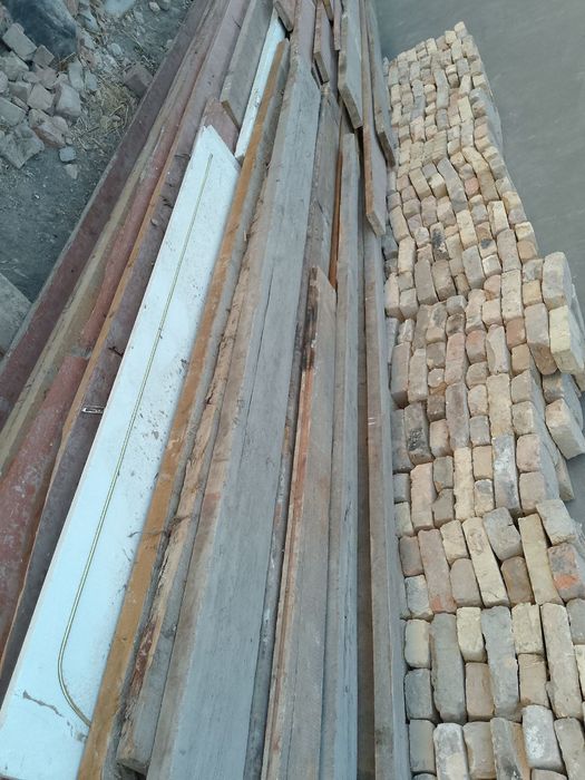 Продается доска разного рода для строительства