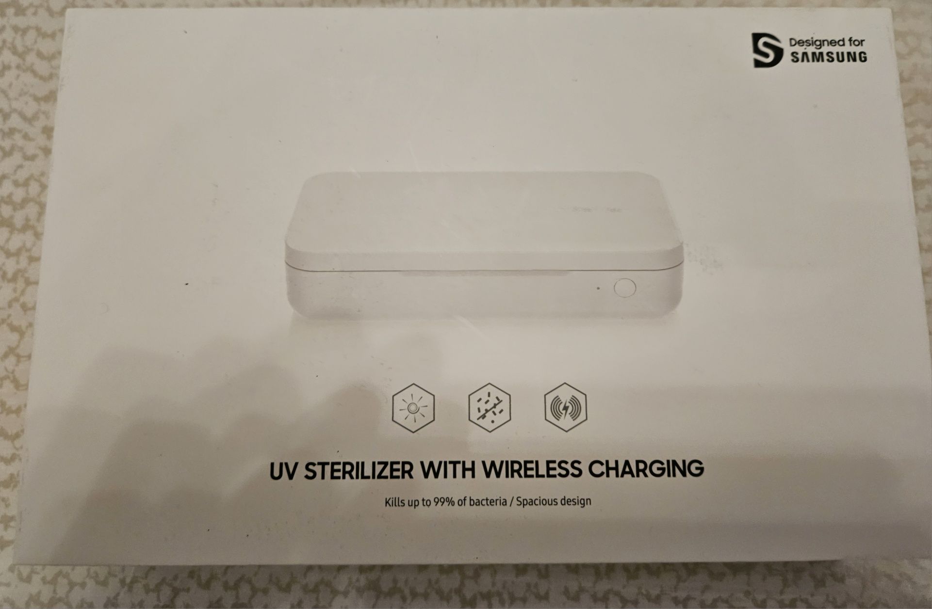 Sterilizator Smartphone cu Wireless charging