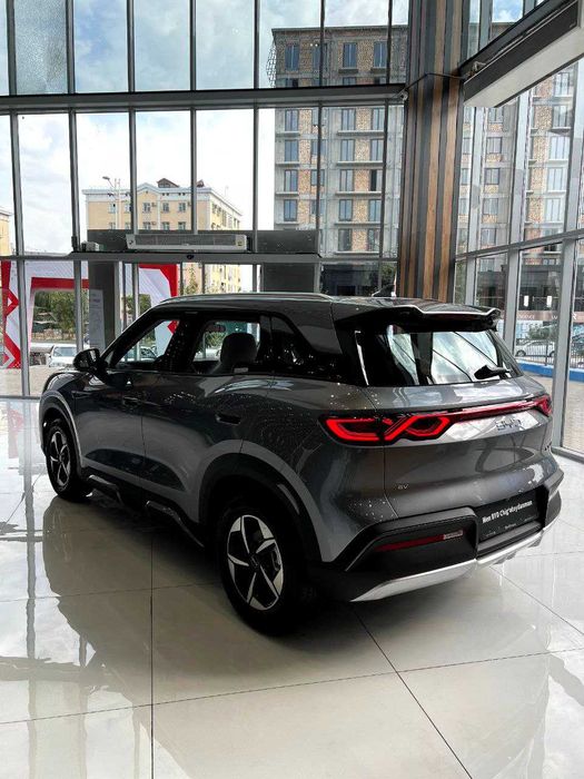Yangi BYD Yuan Up 2025 rasmiy dilerdan foydali kredit asosida