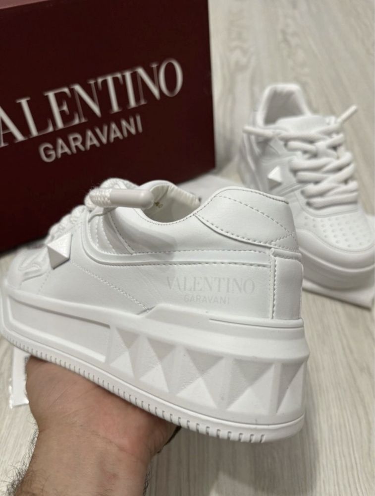 Adidași Valentino Garavani Premium Full White