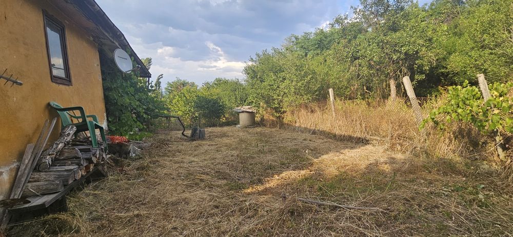 Къща - гредоред, Гр.Перник,  Чешкарева махала